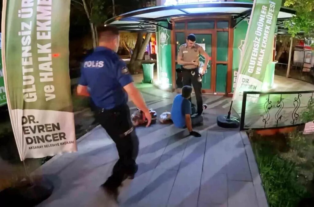 aksarayda hirsizlik ani kamerada zanli tutuklandi mgevGe5Z