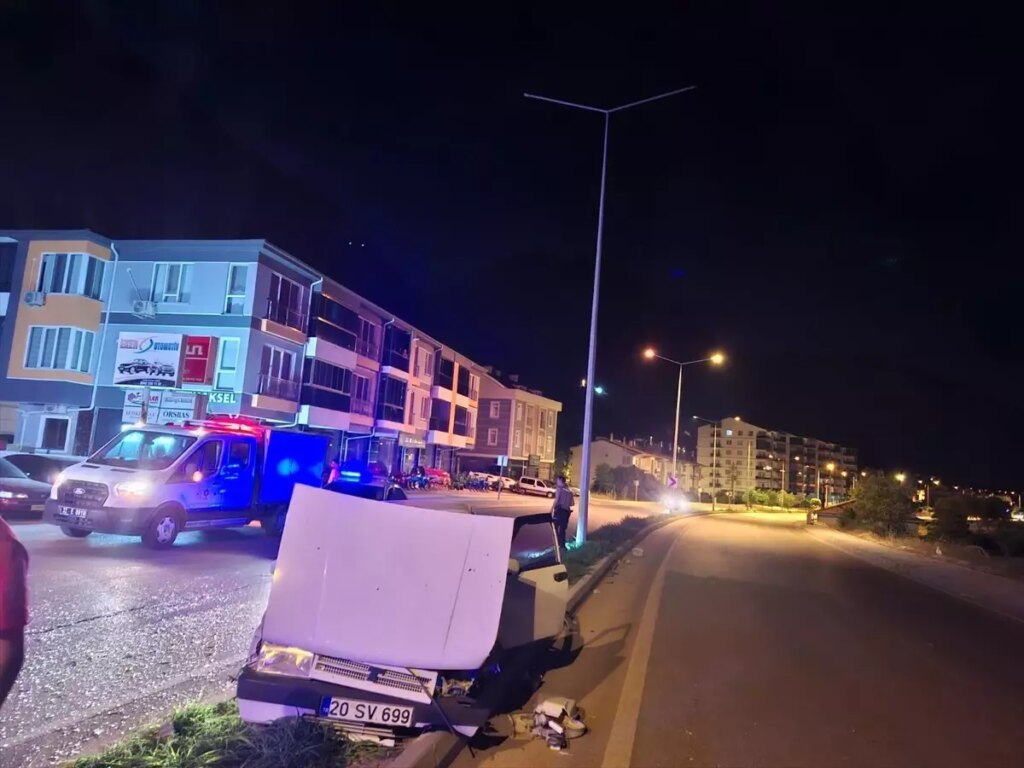 egirdirde trafik kazasi bir kisi agir yarali E3ZrHNyS