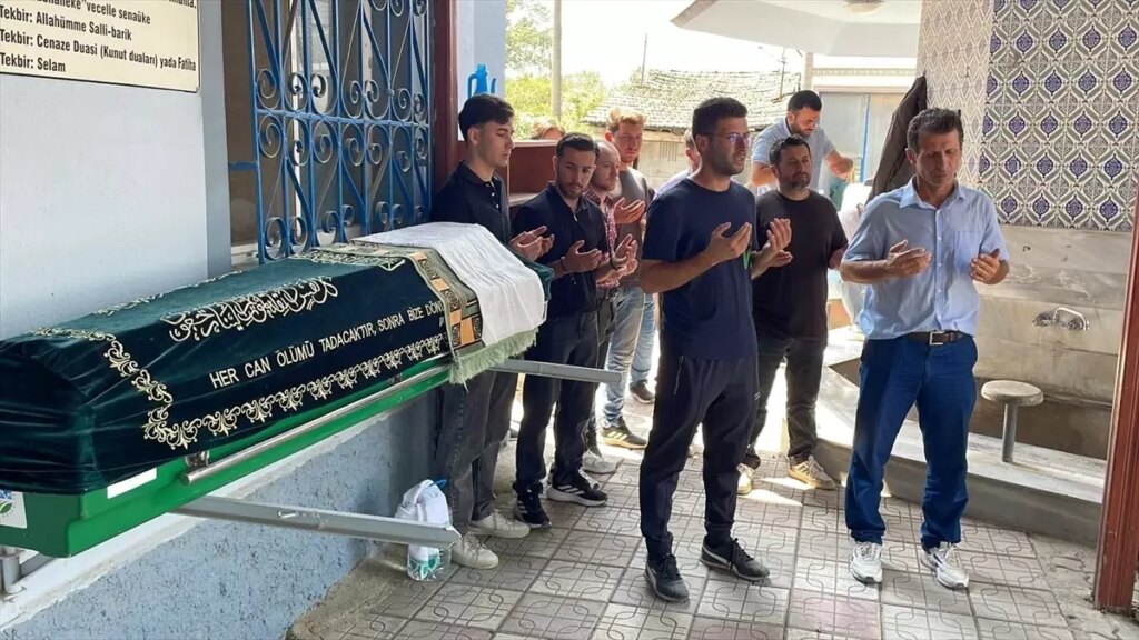 genc ogrenci trafik kazasinda hayatini kaybetti aduuvBTt