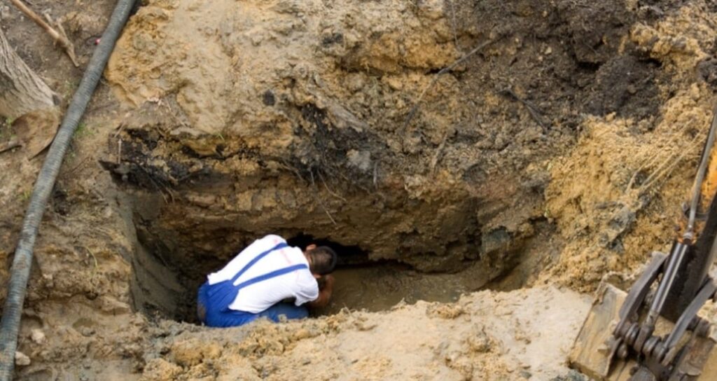 yeni meslek sasirtti cenazelere gidip sirlari aciklayip para aliyor 9FqpA3xS