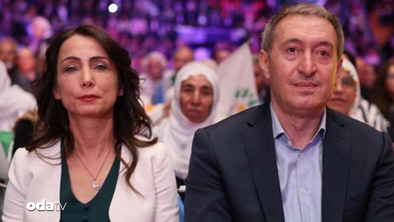 demden ozgur ozelin yeni ofisine ziyaret 3GaYbdEu