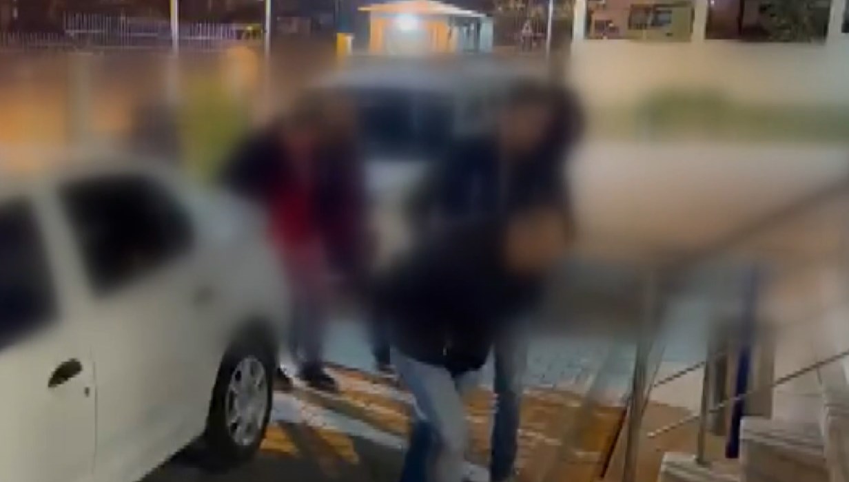 trafikte taksiciyi dovenlere gozalti 9tbOnTWP