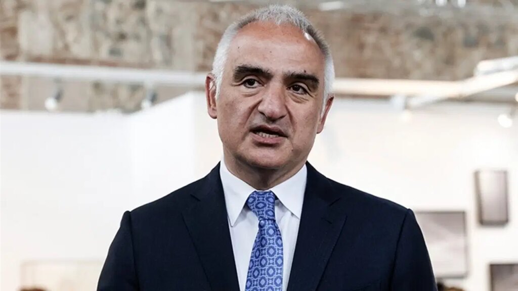 bakanligin yasakladigi kitaplar meclis gundeminde kendilerini inkar ediyorlar EOCRyUAX.jpg