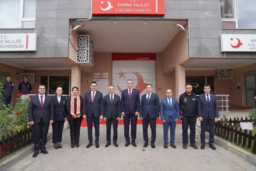 barolar ve goc idaresi edirneyi ziyaret etti qKz4BVhY.jpg