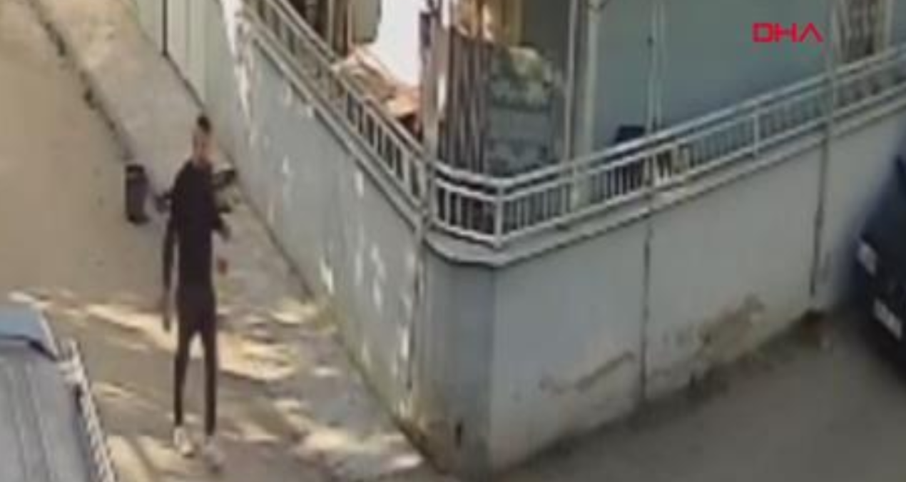 husumetlisinin otomobilini kundakladi o anlar kamerada 2nTvJJ9P