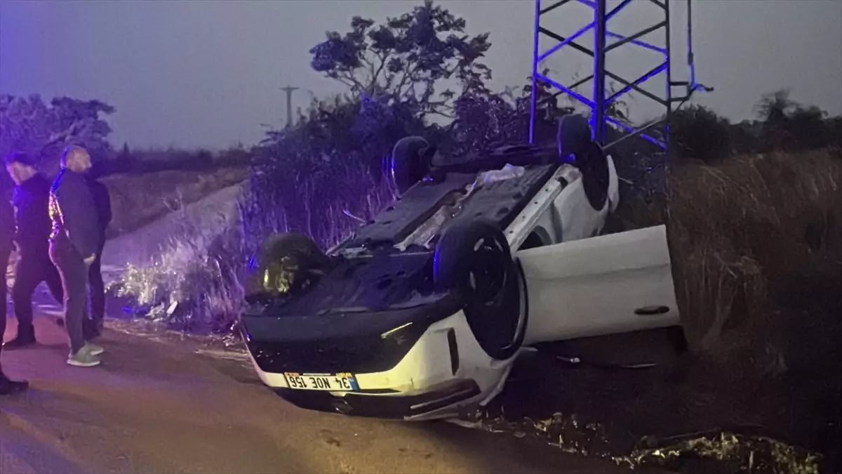 kirklarelide kovalamaca arac devrildi bir yarali qMR1131S