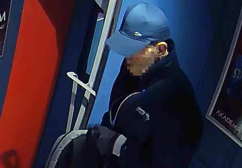 istanbulda yabanci dil kursuna hirsizlik 300 bin liralik elektronik esya calindi n2zfMvdT.jpg