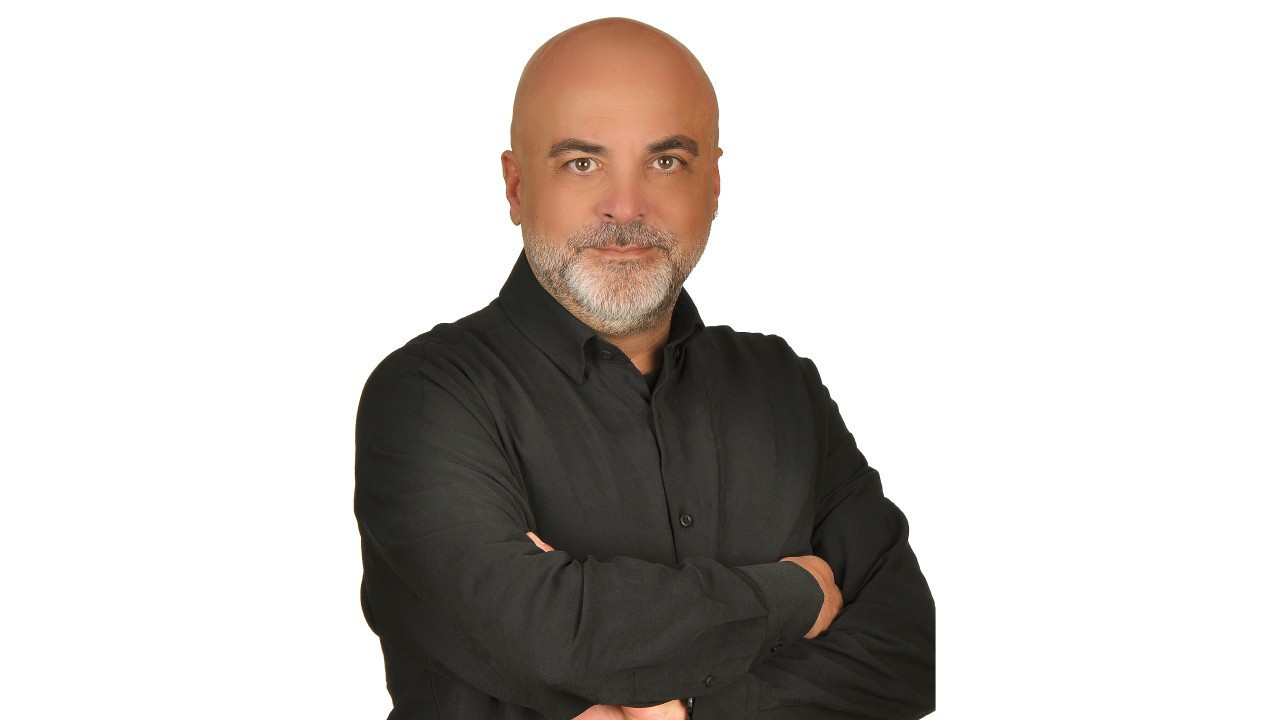 tanyel yilmaz agaoneda cmo gorevine basladi Jl1xf6Ew.jpg