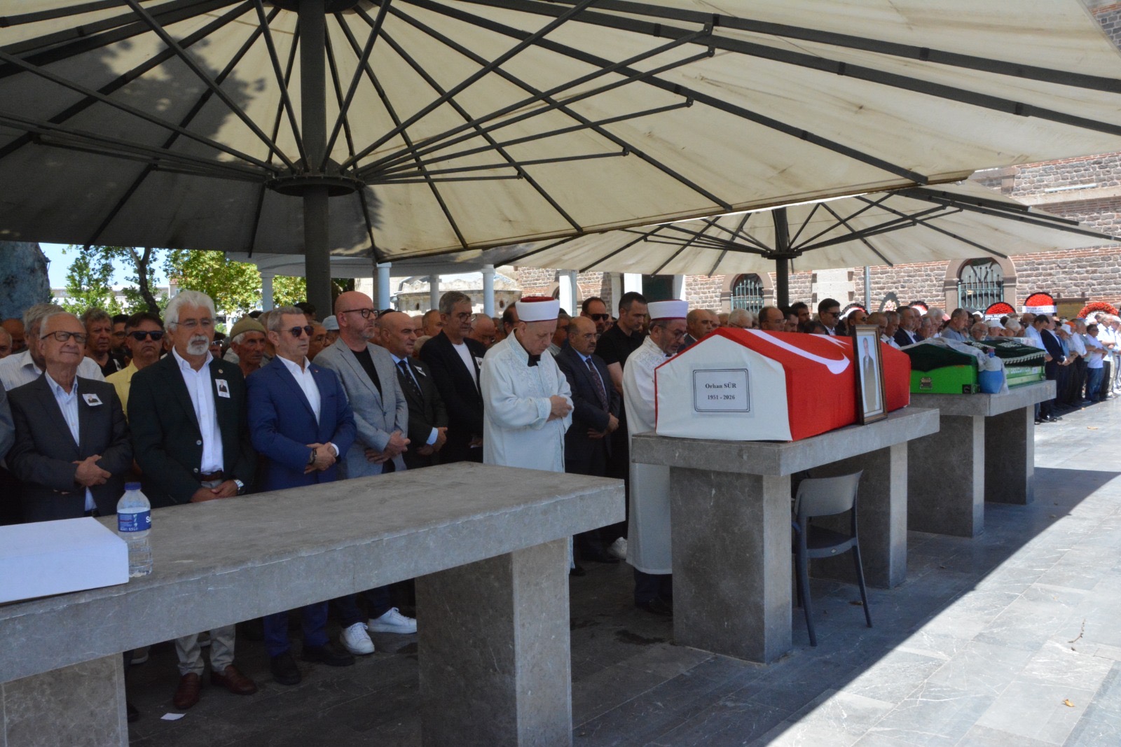 Eski milletvekili Orhan Sür'ün cenazesi Balıkesir'de toprağa verildi